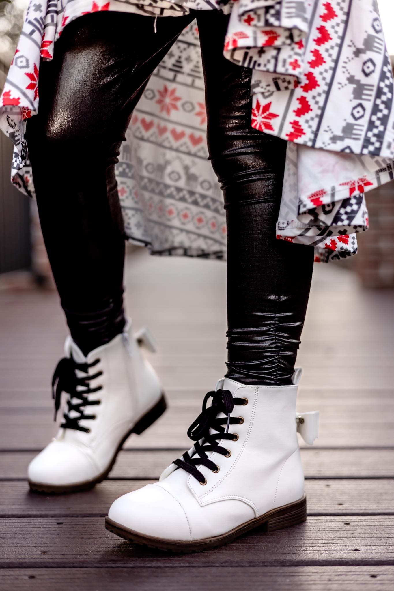 outfit dr martens white boot