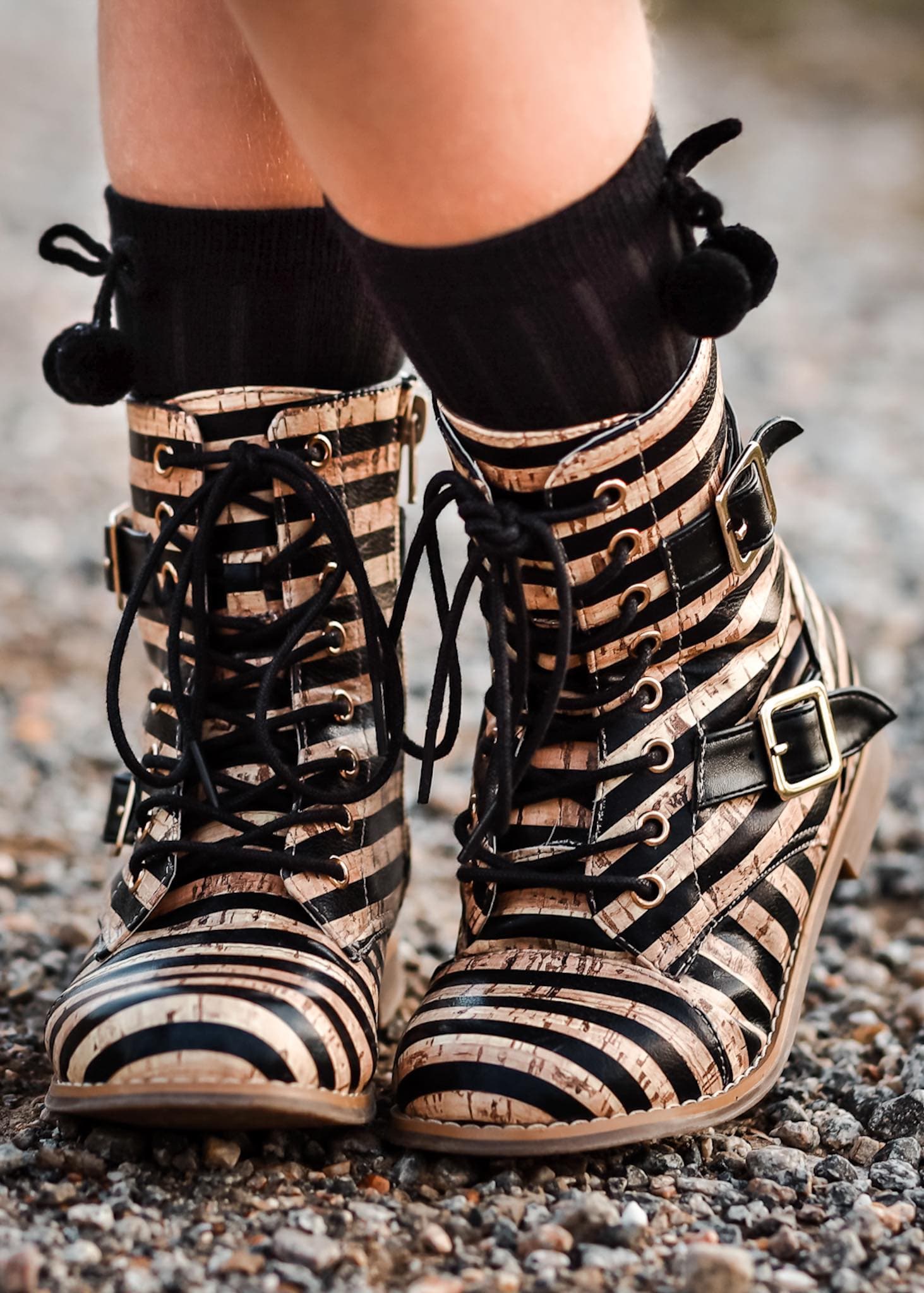 [Black w/ Pom Poms] Tall Socks
