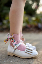 Load image into Gallery viewer, [White Quilted] Bow Shoes
