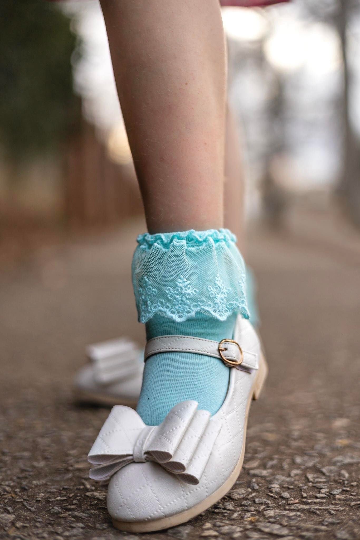 [White Quilted] Bow Shoes