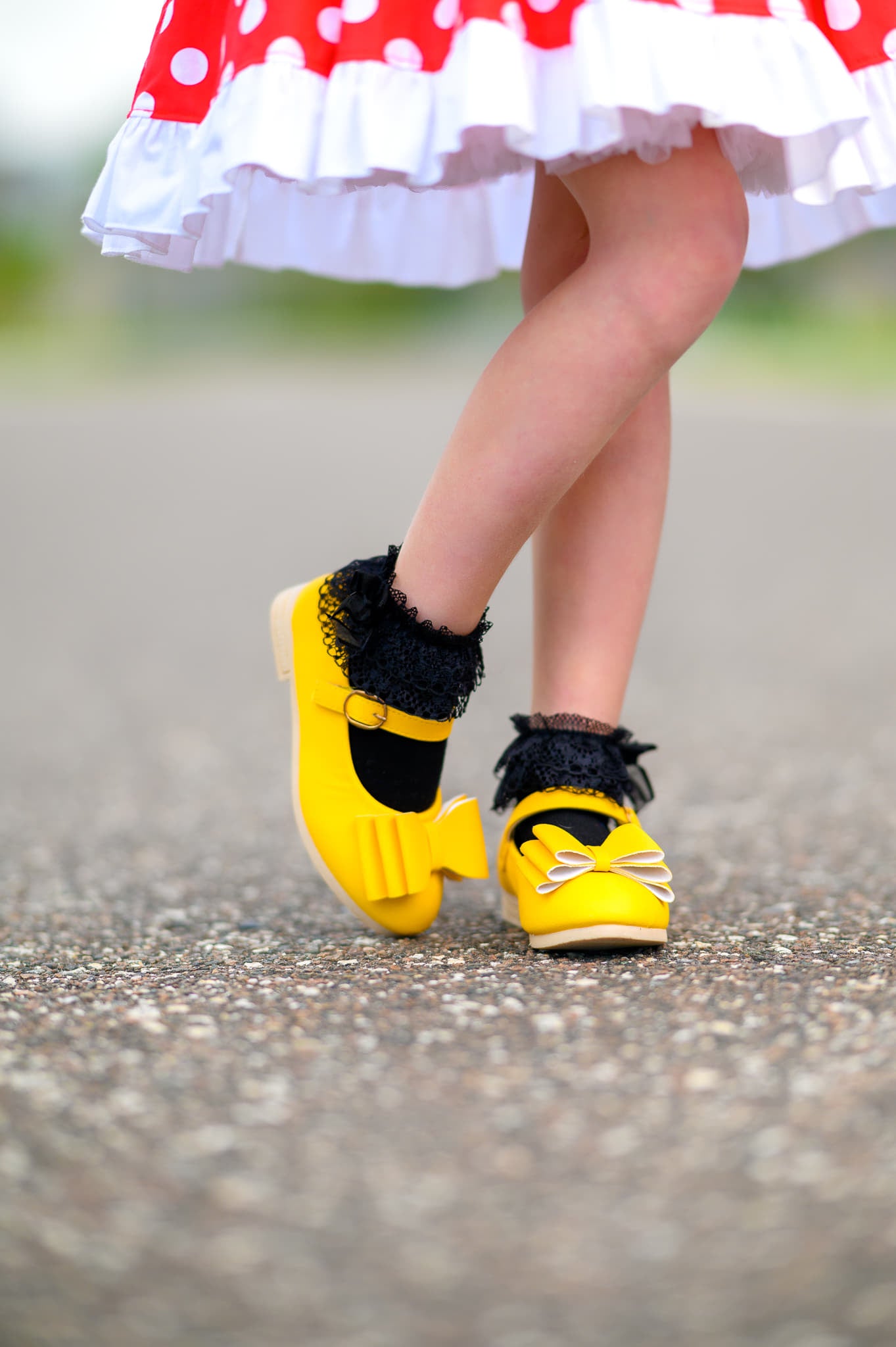 [Pebble Yellow] Bow Shoes