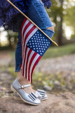 Load image into Gallery viewer, [Silver Shimmer 2.0] Bow Shoes
