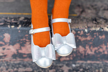 Load image into Gallery viewer, [Silver Shimmer 2.0] Bow Shoes
