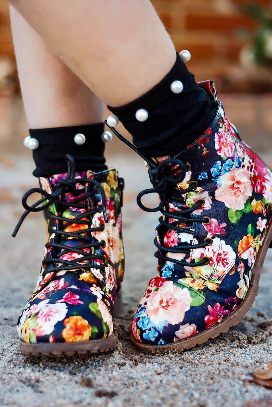 [Floral Black Matte] Boots