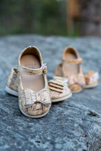 Load image into Gallery viewer, [Matte Cork] Bow Shoes
