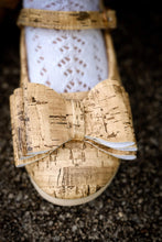 Load image into Gallery viewer, [Matte Cork] Bow Shoes
