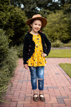 Load image into Gallery viewer, [Black Ribbed] High Low Ruffle Cardi
