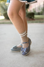 Load image into Gallery viewer, [Black + White Striped] Bow Shoes
