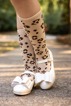 Load image into Gallery viewer, [Beige Shimmer 2.0]
