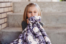 Load image into Gallery viewer, [Floral Camo] Sherpa Blanket
