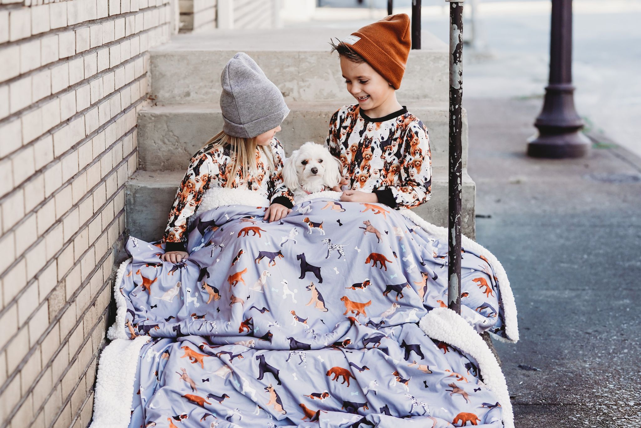 [Must Love Dogs] Sherpa Blanket