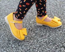 Load image into Gallery viewer, [Yellow] Bow Shoes
