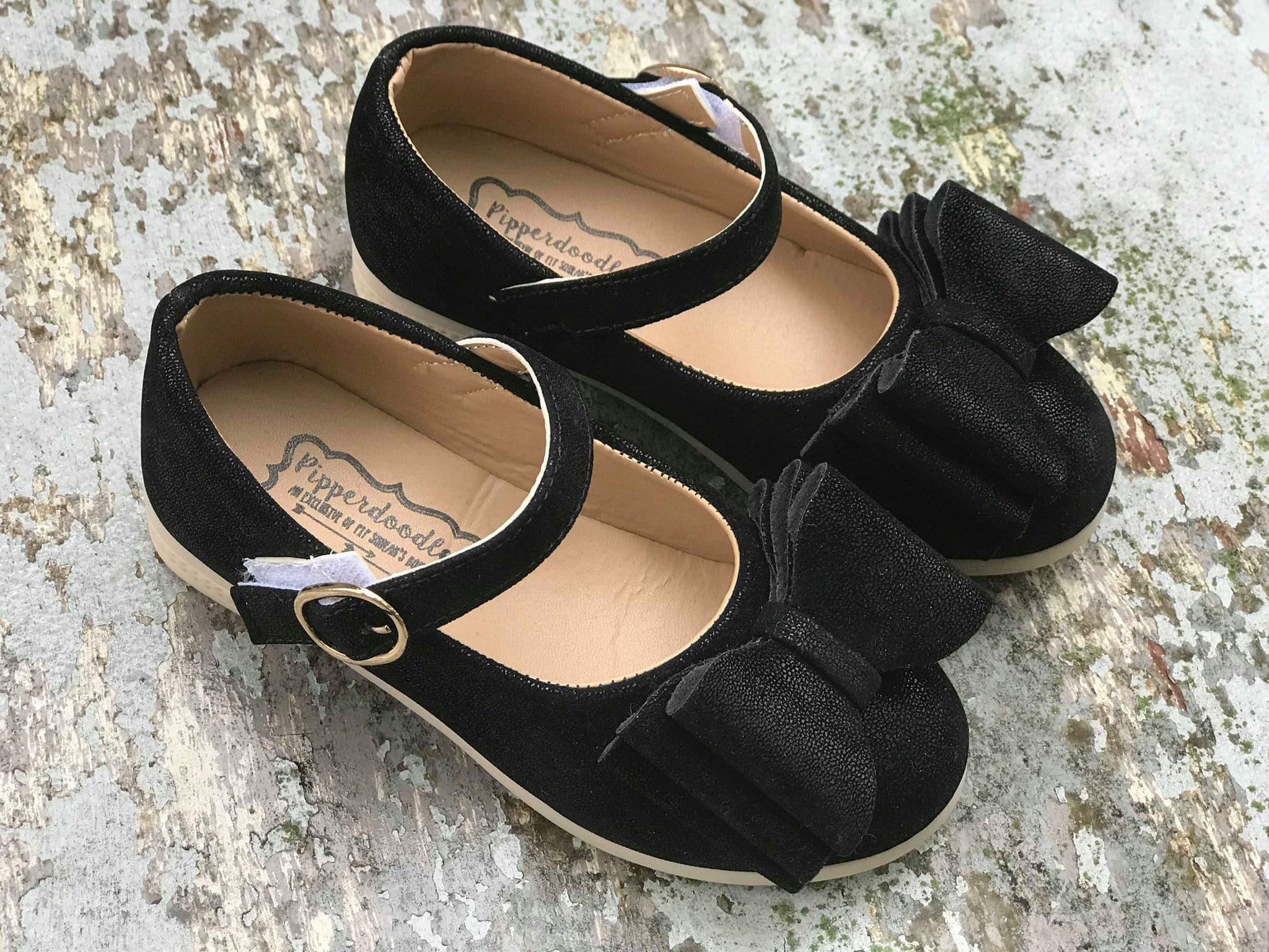 [Black Brushed] Bow Shoes