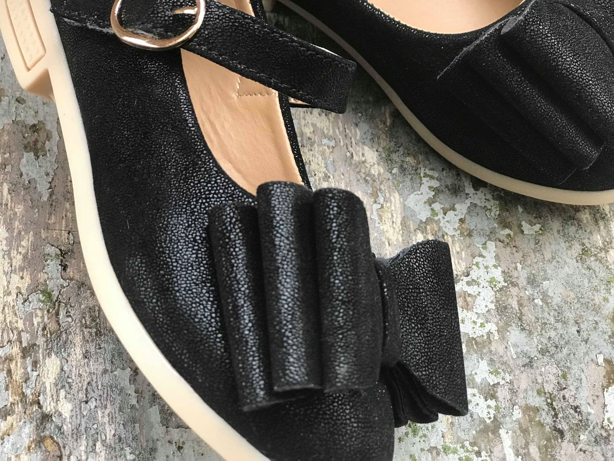 [Black Brushed] Bow Shoes