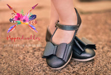 Load image into Gallery viewer, [Textured Chrome] Bow Shoes
