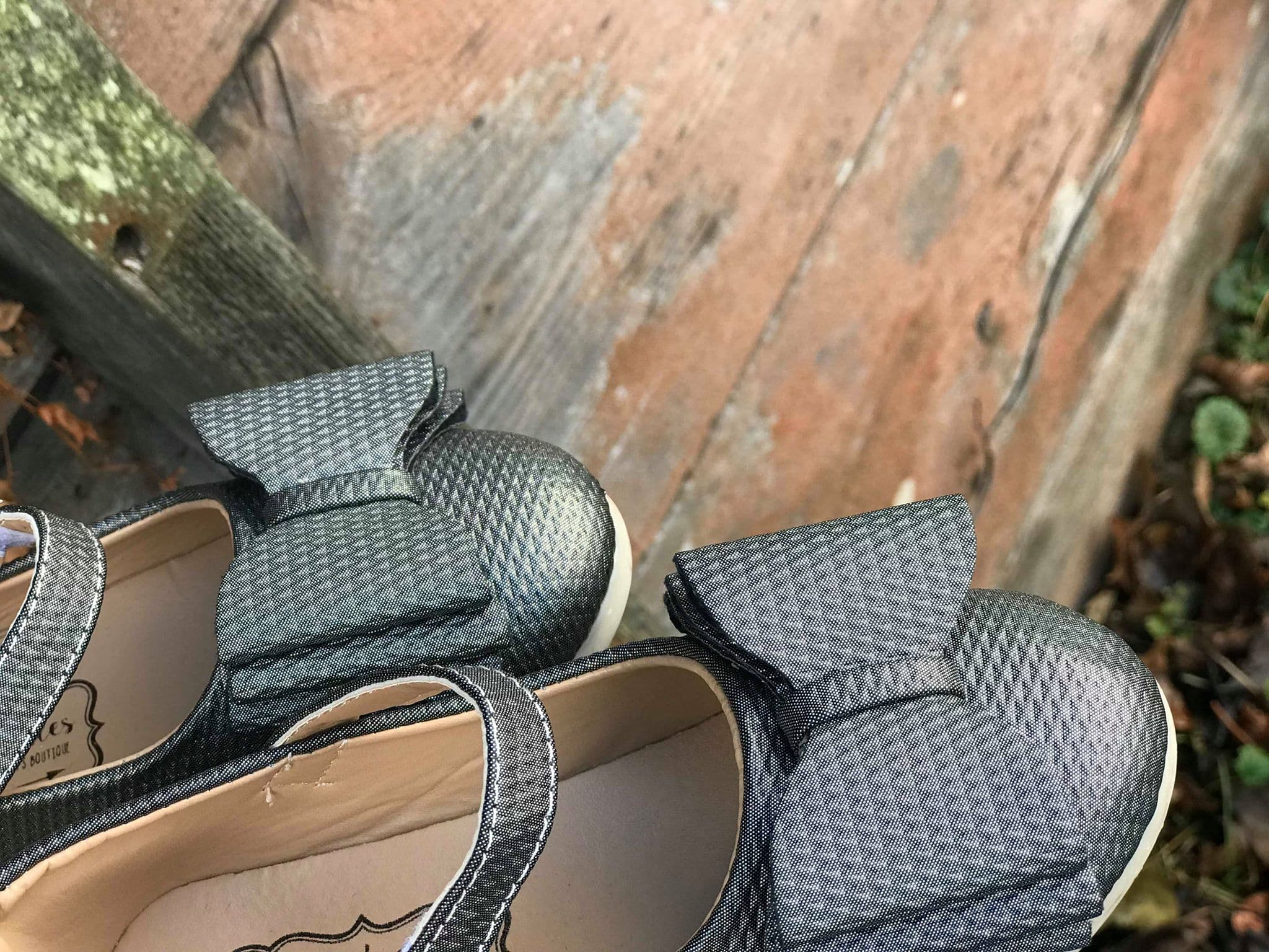 [Textured Chrome] Bow Shoes