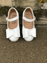 Load image into Gallery viewer, [White] Bow Shoes
