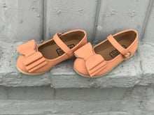 Load image into Gallery viewer, [Peach] Bow Shoes
