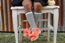 Load image into Gallery viewer, [Orange Suede] Bow Shoes
