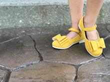 Load image into Gallery viewer, [Mustard Suede] Bow Shoes
