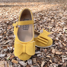 Load image into Gallery viewer, [Mustard Suede] Bow Shoes
