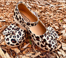 Load image into Gallery viewer, [Light Leopard] Bow Shoes
