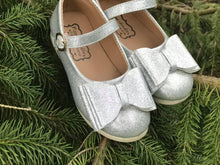 Load image into Gallery viewer, [Glitter Silver] Bow Shoes
