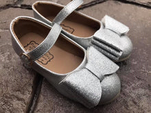 Load image into Gallery viewer, [Glitter Silver] Bow Shoes

