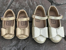 Load image into Gallery viewer, [Glitter Gold] Bow Shoes
