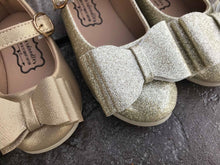 Load image into Gallery viewer, [Glitter Gold] Bow Shoes
