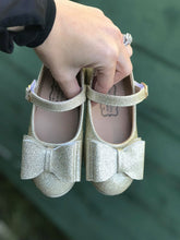 Load image into Gallery viewer, [Glitter Gold] Bow Shoes
