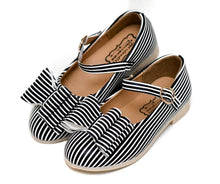 Load image into Gallery viewer, [Black + White Striped] Bow Shoes
