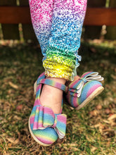 Load image into Gallery viewer, [Glitter Rainbow] Bow Shoes
