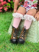 Load image into Gallery viewer, [Leopard + Black Glitter Toe] Boots
