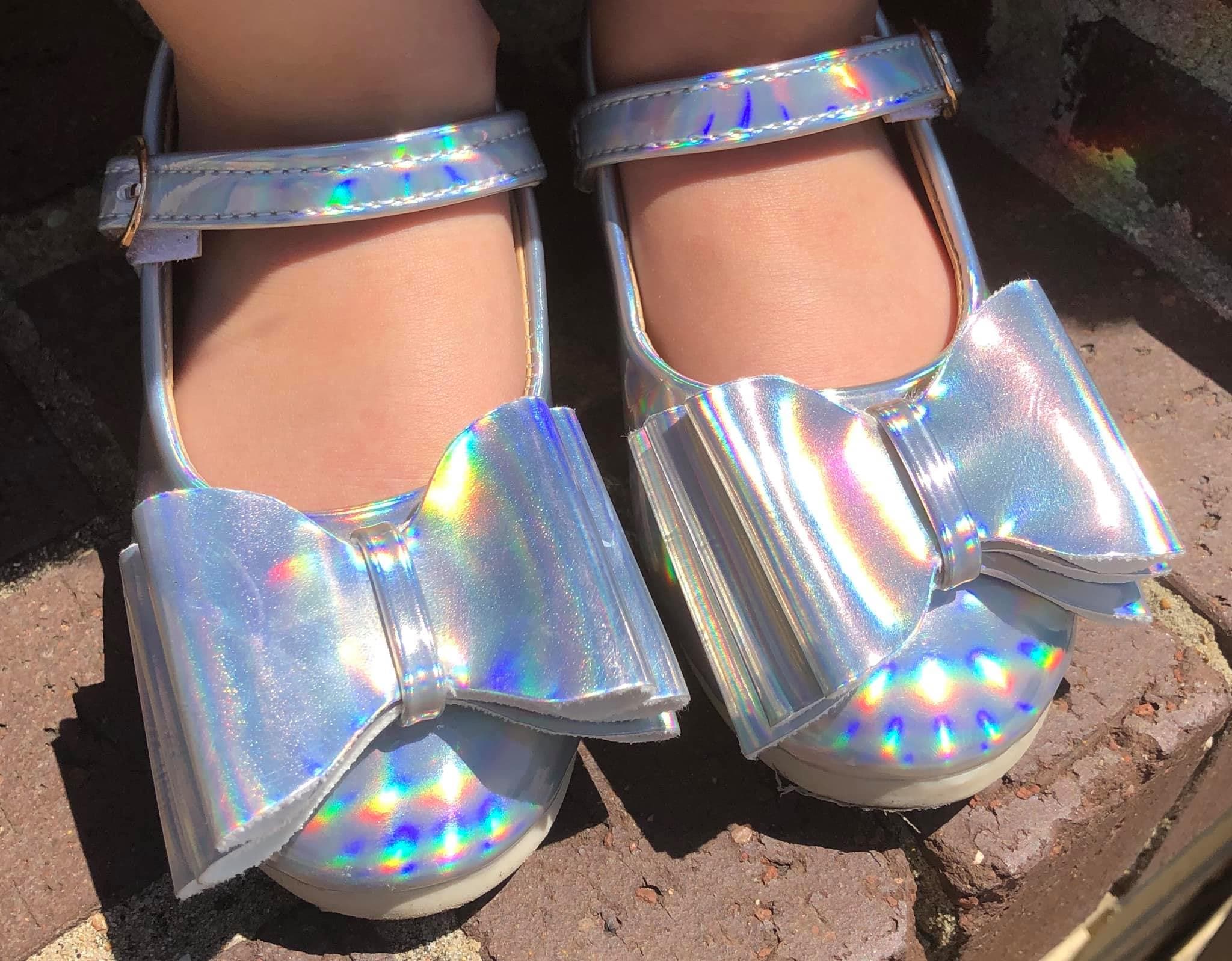 [Holographic + Iridescent] Bow Shoes