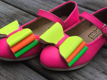 Load image into Gallery viewer, [Neon Lights] Bow Shoes
