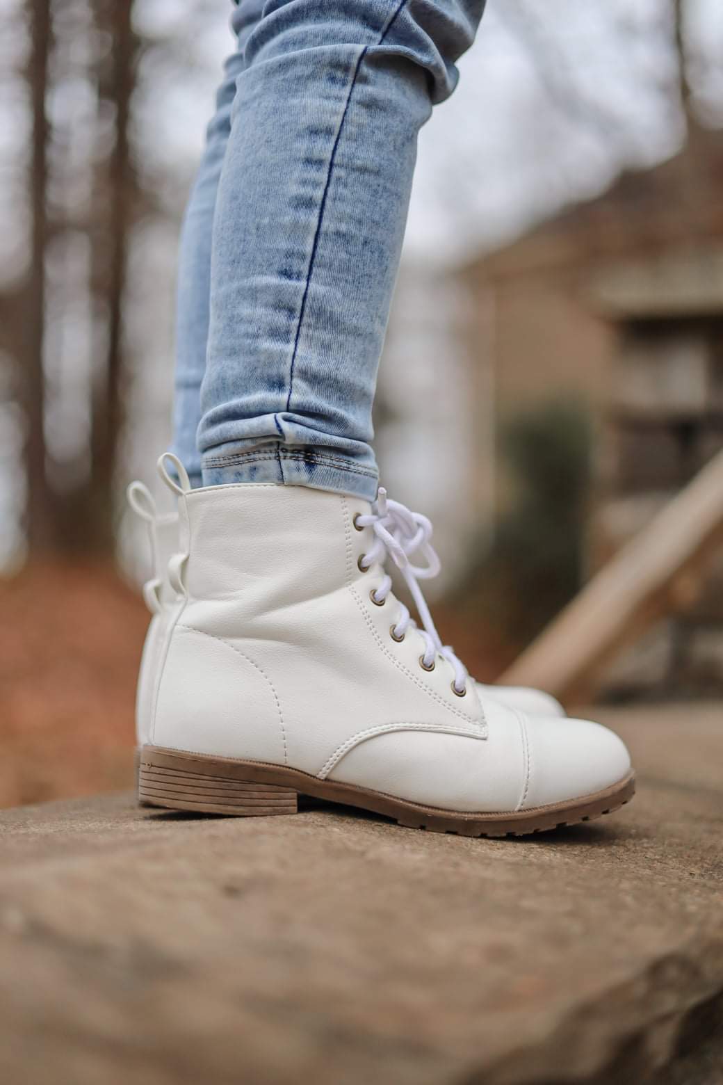 [White] Boots