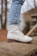 Load image into Gallery viewer, [White] Boots

