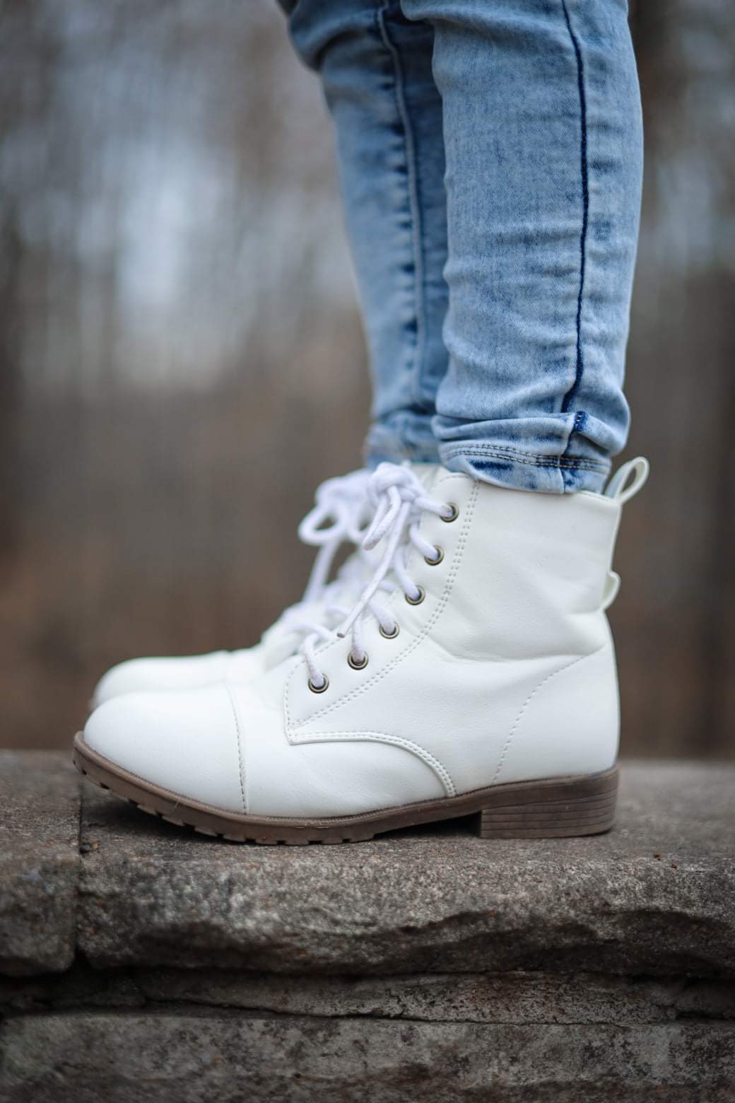 [White] Boots