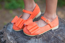 Load image into Gallery viewer, [Orange Suede] Bow Shoes
