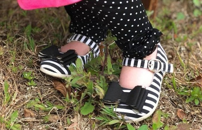 [Canvas Black + White Stripe] Bow Shoes
