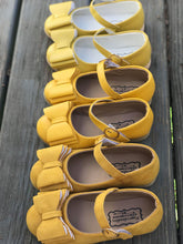 Load image into Gallery viewer, [Mustard Suede] Bow Shoes
