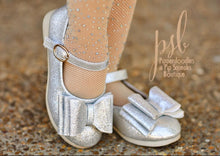 Load image into Gallery viewer, [Glitter Silver] Bow Shoes
