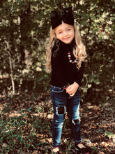 Load image into Gallery viewer, [Black Cherry] Bow Shoes
