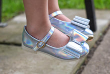 Load image into Gallery viewer, [Holographic + Iridescent] Bow Shoes
