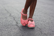 Load image into Gallery viewer, [Coral] Bow Shoes
