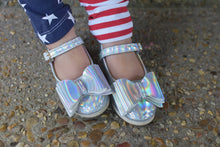 Load image into Gallery viewer, [Holographic + Iridescent] Bow Shoes
