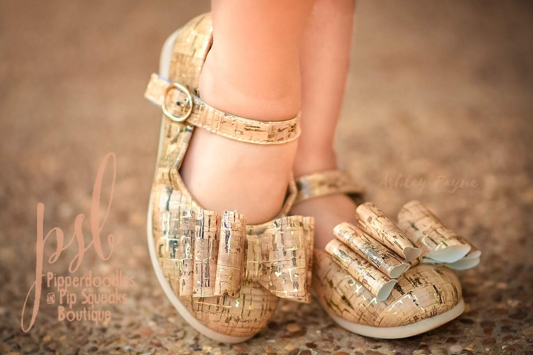 [Gold Speck Cork] Bow Shoes