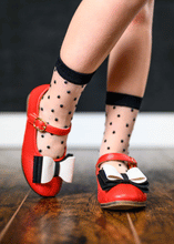Load image into Gallery viewer, [Red, White + Black] Bow Shoes
