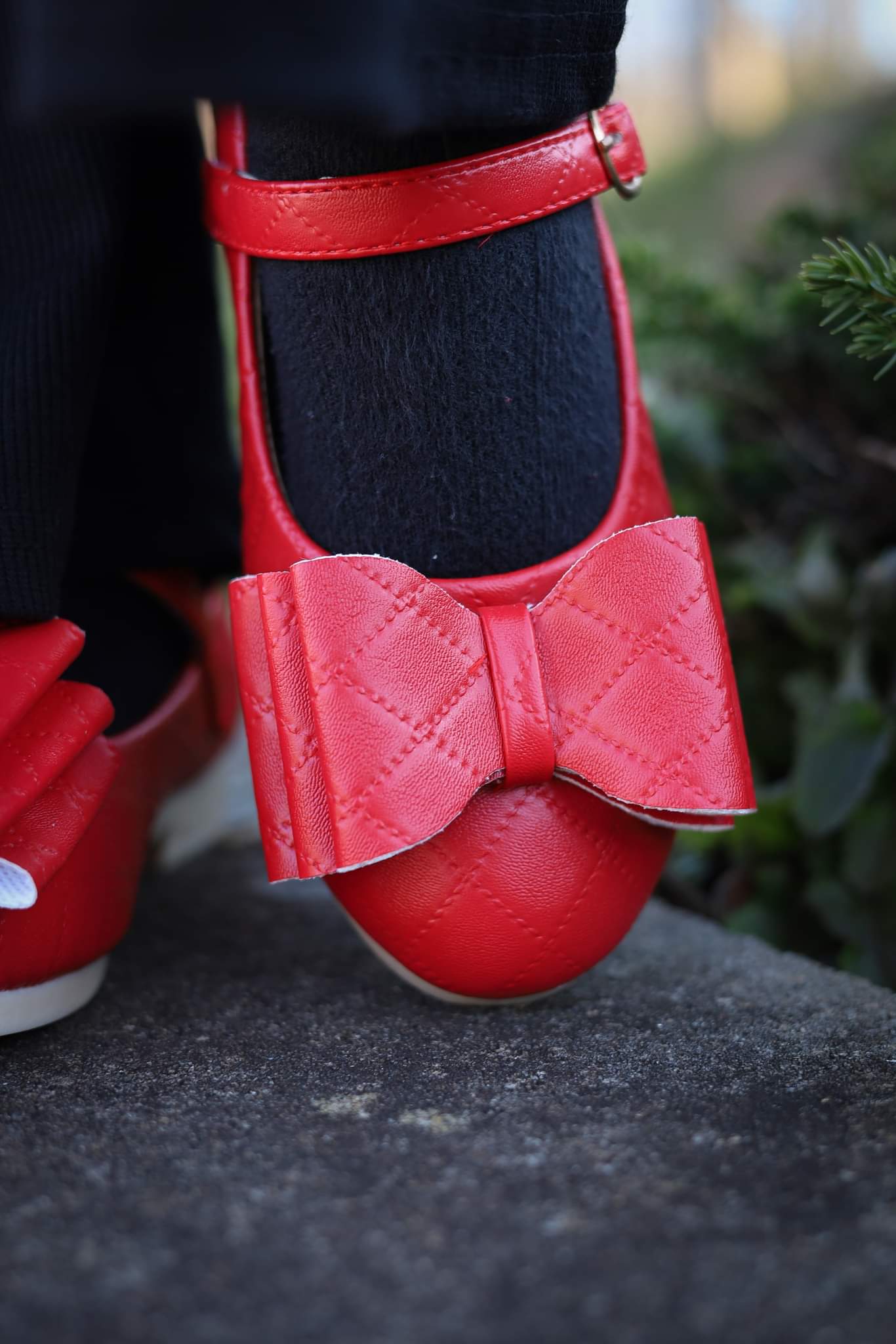 [Red Quilted] Bow Shoes